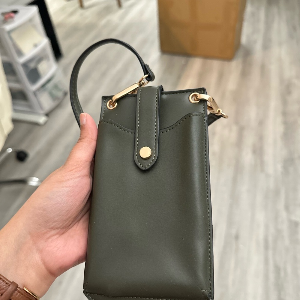 Target Green Crossbody Phone Purse with Gold Accents